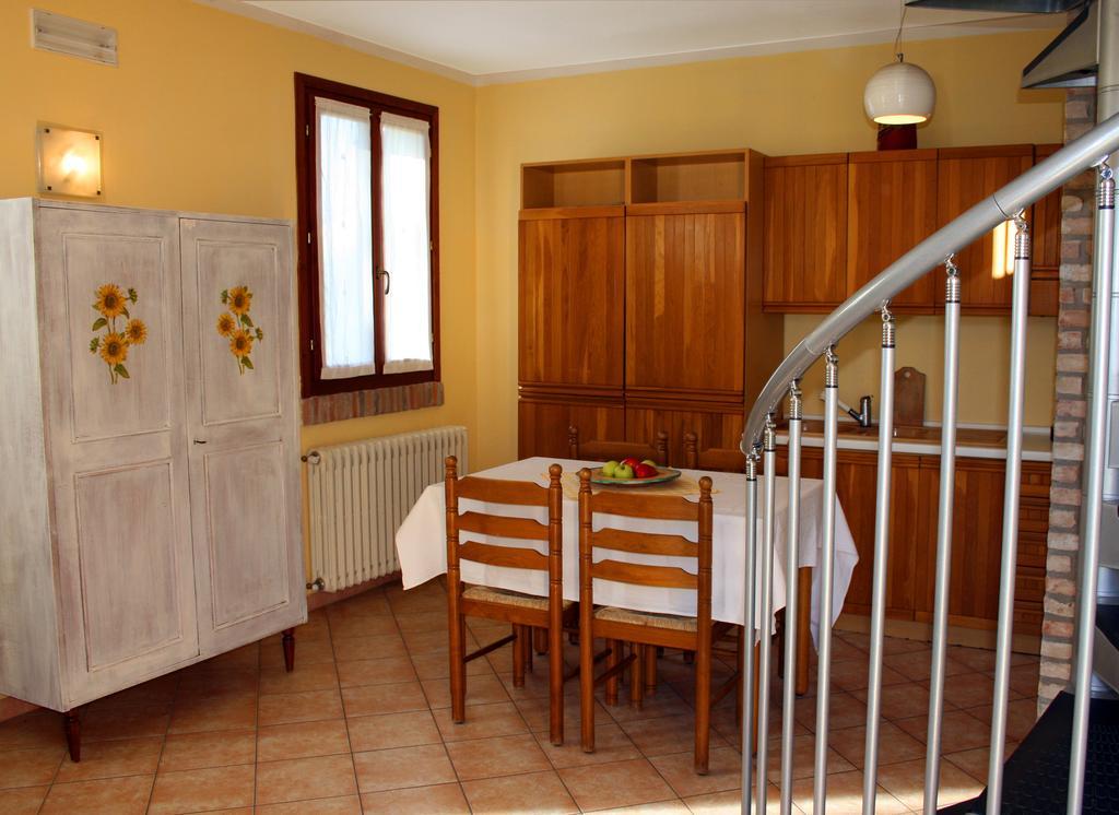 Гостевой дом Agriturismo Corte Ponte Dei Tedeschi Ostiglia Номер фото